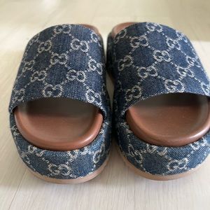 Gucci blue denim sandals hardly worn in great condition.  Size 37.5 or 7.5 US.